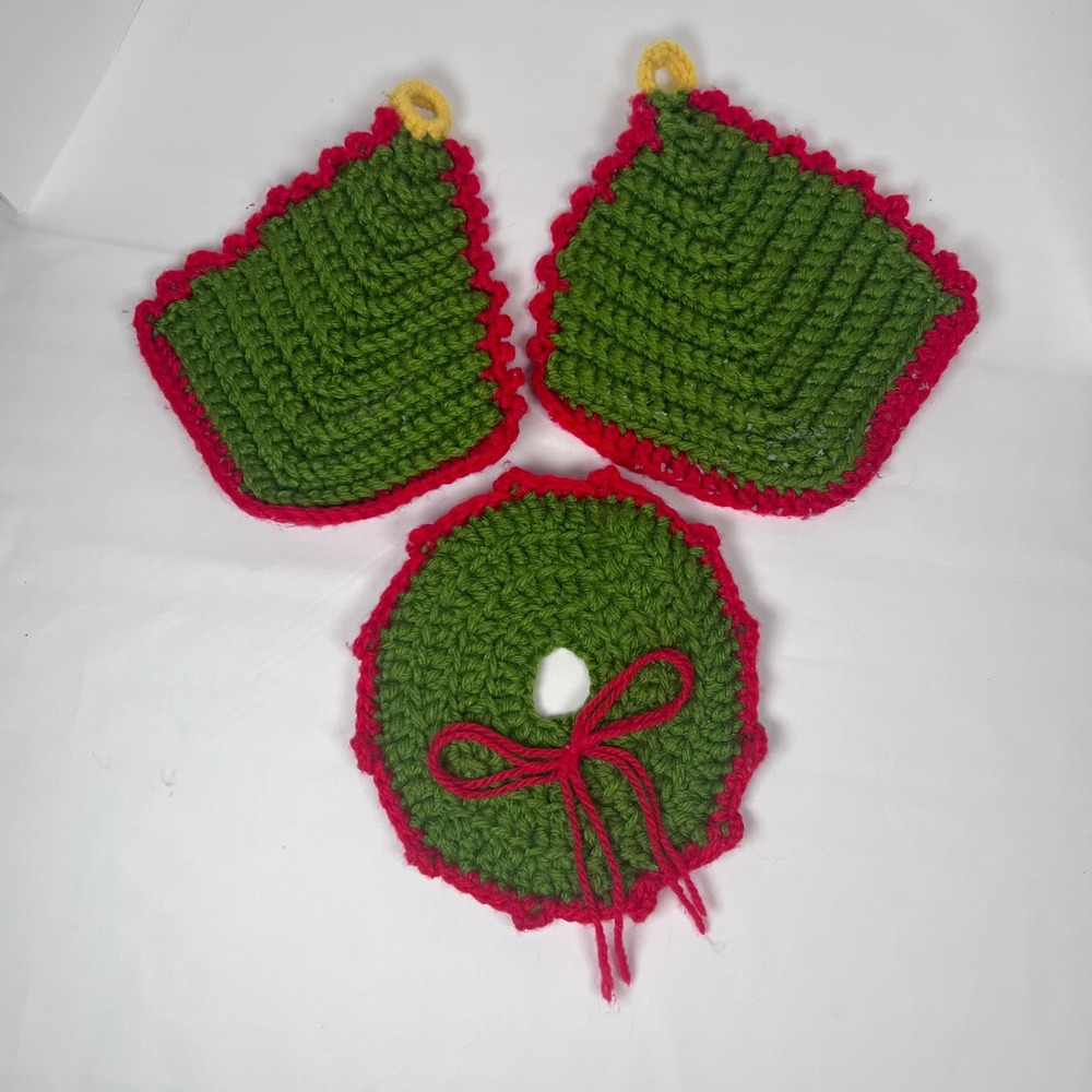 Crochet Christmas Potholders Set of‎ 3 Hot Pads Coasters Green Red Holiday Decor